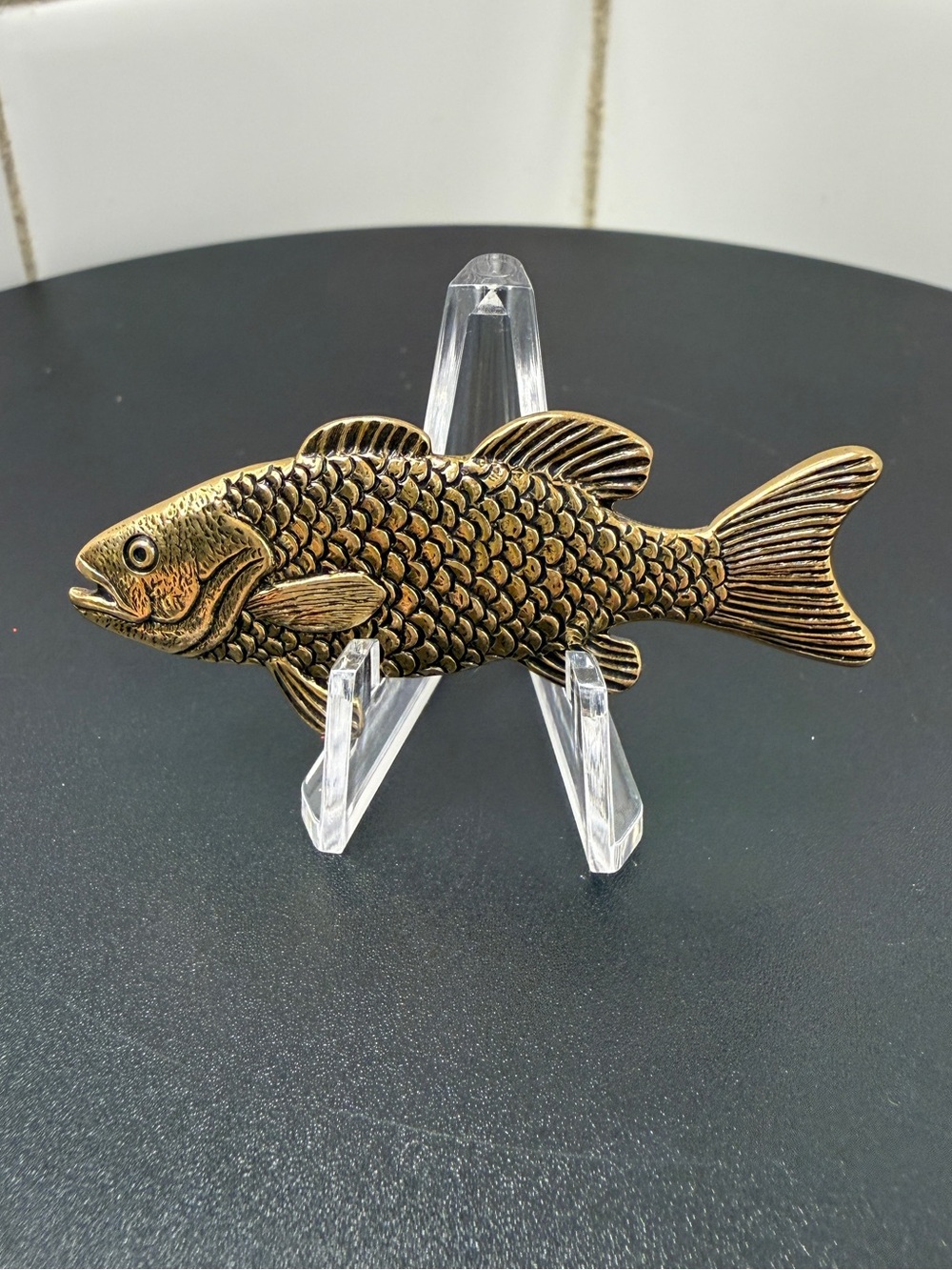 Vintage Style Large Gold Tone Fish Brooch Detailed Figural Pin
